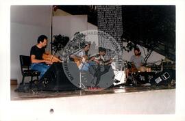 Encontro de Jovens do MST, na Ucicamp, 2o (Campinas-SP, 18 fev. 2000) [fotografia] / Fotógrafo(a) : Milene Medeiros. -- Ref.: BR-SPMST_MST-SN-CIN_AMP_000899-006485-ENJ.