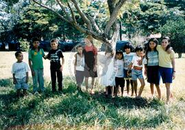 Assentamento "Figueira" do MST (Paraná, [sem data]) [fotografia] / Fotógrafo(a) : Maria Luísa Mendonça. -- Ref.: BR-SPMST_MST-SN-CIN_AMP_000170-001195-ASS.