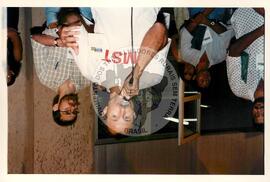 Consulta Popular (Itaci-SP, 08 dez. 1997) [fotografia] / Fotógrafo(a) : Douglas Mansur. -- Ref.: BR-SPMST_MST-SN-CIN_AMP_001955-014928-SPR.