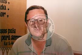 Consulta Popular (Itaci-SP, 08 dez. 1997) [fotografia] / Fotógrafo(a) : Douglas Mansur. -- Ref.: BR-SPMST_MST-SN-CIN_AMP_001954-014911-SPR.