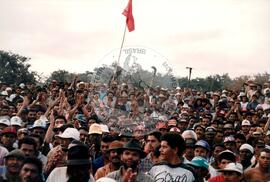 Ocupação Fazenda Safra (Santa Maria do Boa Vista-PE, 06 ago. 1995) [fotografia] / Fotógrafo(a) : Eriberto de Sousa. -- Ref.: BR-SPMST_MST-SN-CIN_AMP_001841-014038-OCU.