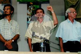Encontro de Jovens do MST, na Ucicamp, 3o (Campinas-SP, 14 fev. 2001) [fotografia] / Fotógrafo(a) : Michelle Cafaldo. -- Ref.: BR-SPMST_MST-SN-CIN_AMP_000905-006841-ENJ.