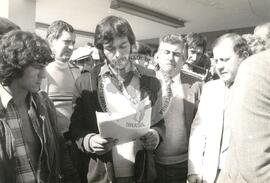 Depoimento na Comissão de Direitos Humanos na Assembléia Legislativa (Porto Alegre-RS, 1984) [fotografia] / Fotógrafo(a) : Arquivo MST. -- Ref.: BR-SPMST_MST-SN-CIN_AMP_000660-003708-ARV.