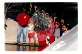 Encontro de Jovens do MST, na Ucicamp, 2o (Campinas-SP, 18 fev. 2000) [fotografia] / Fotógrafo(a) : Milene Medeiros. -- Ref.: BR-SPMST_MST-SN-CIN_AMP_000900-006583-ENJ.