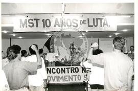 Encontro Nacional, 7o (Salvador-BA, dez. 1992) [fotografia] / Fotógrafo(a) : Douglas Mansur. -- Ref.: BR-SPMST_MST-SN-CIN_AMP_000994-007802-ENC.