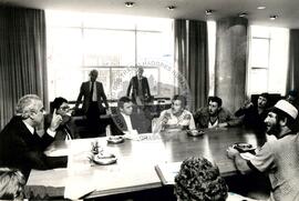 Mst em várias audiências com governadores e deputados (Porto Alegre-RS, [sem data]) [fotografia] / Fotógrafo(a) : Arquivo MST ; Júlio Covello. -- Ref.: BR-SPMST_MST-SN-CIN_AMP_000664-003730-ARV.