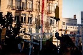 Manifestação contra Zedillo (São Francisco (EUA), [sem data]) [fotografia] / Fotógrafo(a) : Arquivo MST. -- Ref.: BR-SPMST_MST-SN-CIN_AMP_001061-008602-RIT.