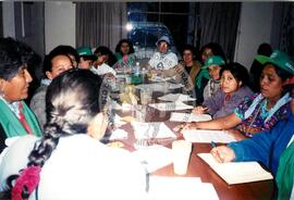 Manifestação contra a ALCA (Equador, 24 out. 2002) [fotografia] / Fotógrafo(a) : Marta (MG). -- Ref.: BR-SPMST_MST-SN-CIN_AMP_001078-008724-RIT.