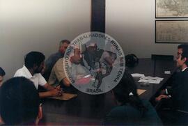 Embaixada brasileira no julgamento de José Rainha (Argentina, 1999) [fotografia] / Fotógrafo(a) : Carlos Calvo. -- Ref.: BR-SPMST_MST-SN-CIN_AMP_001091-008809-RIT.