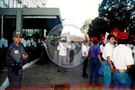 Congresso Nacional do MST, 3o (Distrito Federal (Brasil), 25 jul. 1995) [fotografia] / Fotógrafo(a) : Débora Lerrer. -- Ref.: BR-SPMST_MST-SN-CIN_AMP_000709-004428-CGR.