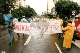 Ato público em frente ao Palácio das Esmeraldas (Goiânia-GO, 10 abr.) [fotografia] / Fotógrafo(a) : Christiane Campos. -- Ref.: BR-SPMST_MST-SN-CIN_AMP_000597-003436-AMT.