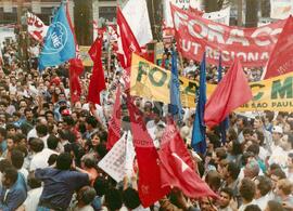 Manifestação pró Impechment - UNE E CUT (São Paulo (Estado), 25 ago. 1992) [fotografia] / Fotógrafo(a) : Juan Pezzeto. -- Ref.: BR-SPMST_MST-SN-CIN_AMP_000384-002049-AMT.