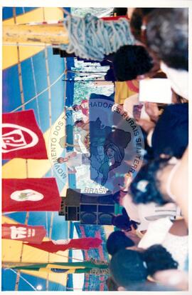 Encontro Estadual de Jovens do Campo e da Cidade, 1o (Vitória-ES, ago. 2002) [fotografia] / Fotógrafo(a) : Leticia Barqueta. -- Ref.: BR-SPMST_MST-SN-CIN_AMP_001916-014294-SJM.