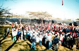 Mobilização durante a Jornada Nacional (Brasília-DF, 03 set. 2001) [fotografia] / Fotógrafo(a) : Gildo Aguiar. -- Ref.: BR-SPMST_MST-SN-CIN_AMP_000585-003284-AMT.