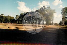 Congresso Nacional do MST, 3o (Distrito Federal (Brasil), 25 jul. 1995) [fotografia] / Fotógrafo(a) : Douglas Mansur ; Débora Lerrer. -- Ref.: BR-SPMST_MST-SN-CIN_AMP_000708-004361-CGR.