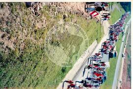 Inauguração do Monumento em homenagem a Antônio Tavares Pereira (Curitiba-PR, 01 mai. 2001) [fotografia] / Fotógrafo(a) : Leticia Barqueta. -- Ref.: BR-SPMST_MST-SN-CIN_AMP_001026-008044-ELF.