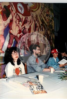 ENERA- Encontro Nacional de Educadores e Educadoras da Reforma Agrária, 1o (Distrito Federal (Brasil), jul. 1997) [fotografia] / Fotógrafo(a) : Douglas Mansur. -- Ref.: BR-SPMST_MST-SN-CIN_AMP_000960-007606-ENC.
