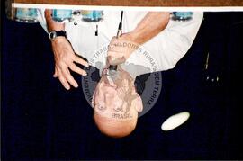 Sebastião Salgado (Mato Grosso do Sul, [sem data]) [fotografia] / Fotógrafo(a) : Douglas Mansur ; Paulo Lima. -- Ref.: BR-SPMST_MST-SN-CIN_AMP_001700-012695-PER.