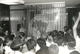 Audiência MST e Saulo Ramos (Brasília-DF, 25 out. 1989) [fotografia] / Fotógrafo(a) : Arquivo MST ; Claudio Somacal. -- Ref.: BR-SPMST_MST-SN-CIN_AMP_000627-003527-ARV.