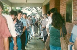 Curso da TDC (Brasília-DF, dez. 1991) [fotografia] / Fotógrafo(a) : Joelmir Pinho. -- Ref.: BR-SPMST_MST-SN-CIN_AMP_000869-006143-CUR.