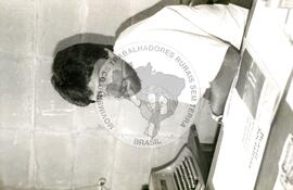 Ademar Bogo (Brasil, [sem data]) [fotografia] / Fotógrafo(a) : Douglas Mansur ; Juan Pezzuto ; Elizeu Santos ; Luciney Martins ; João Laet ; Arquivo MST. -- Ref.: BR-SPMST_MST-SN-CIN_AMP_001167-010247-LID.