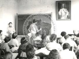 Encontro de Técnicos em assentamentos (São Paulo (Estado), 13 mai. 1986) [fotografia] / Fotógrafo(a) : Milton Soares ; Dirceu. -- Ref.: BR-SPMST_MST-SN-CIN_AMP_000938-007401-ENC.