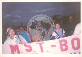 Marcha MST-Bolivia e encontro contra a ALCA (Bolivia, 16 mai. 2002) [fotografia] / Fotógrafo(a) : Joaquin Piñero (Kima). -- Ref.: BR-SPMST_MST-SN-CIN_AMP_001088-008764-RIT.