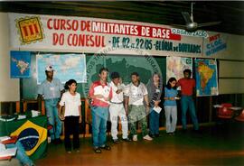 Curso de Militantes de Base do Conesul, 3o (Glória dos Dourados-MS, 02 a 05 mai.) [fotografia] / Fotógrafo(a) : Arquivo MST. -- Ref.: BR-SPMST_MST-SN-CIN_AMP_000862-005877-CUR.