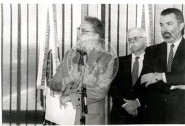 Audiência com o presidente Fernando Henrique Cardoso (Distrito Federal (Brasil), mai. 1995) [fotografia] / Fotógrafo(a) : Douglas Mansur. -- Ref.: BR-SPMST_MST-SN-CIN_AMP_000632-003599-ARV.