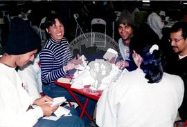 Apuração Plebiscito da ALCA na CMTC (São Paulo-SP, 08 set. 2002) [fotografia] / Fotógrafo(a) : Leticia Barqueta. -- Ref.: BR-SPMST_MST-SN-CIN_AMP_000401-002316-AMT.