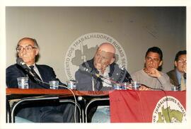 Sebastião Salgado (Mato Grosso do Sul, [sem data]) [fotografia] / Fotógrafo(a) : Douglas Mansur ; Paulo Lima. -- Ref.: BR-SPMST_MST-SN-CIN_AMP_001700-012701-PER.