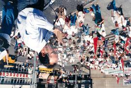 Chegada da Marcha Nacional à Brasília (Brasília-DF, fev. 1997) [fotografia] / Fotógrafo(a) : Douglas Mansur ; Paulo P. Lima. -- Ref.: BR-SPMST_MST-SN-CIN_AMP_001397-011053-MAC.