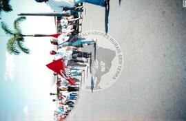 Mobilização em Brasília durante a Jornada Nacional "Acampamento Nacional Eldorado dos Carajás" (Brasília-DF, 03 set. 2001) [fotografia] / Fotógrafo(a) : Gildo Aguiar. -- Ref.: BR-SPMST_MST-SN-CIN_AMP_001918-014397-SJM.