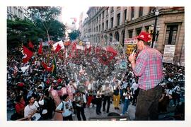 Mobilização no 1º de Maio (São Paulo (Estado), 01 mai. 1999) [fotografia] / Fotógrafo(a) : Douglas Mansur. -- Ref.: BR-SPMST_MST-SN-CIN_AMP_000394-002163-AMT.