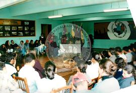 Curso de militantes de comunicação (Veranopólis-RS, 27 mai. 2002) [fotografia] / Fotógrafo(a) : Leticia Barqueta ; Carmen de Castro. -- Ref.: BR-SPMST_MST-SN-CIN_AMP_000837-005603-CUR.