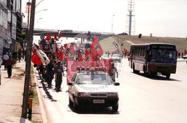 Entrega do resultado do plesbicito da ALCA atividades nacionais conjuntas (Distrito Federal (Brasil), 16 set. 2001) [fotografia] / Fotógrafo(a) : Gildo Aguiar. -- Ref.: BR-SPMST_MST-SN-CIN_AMP_000587-003374-AMT.