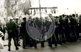 Vigília contra o Massacre de Columbiara (Rio Grande do Sul, ago. 1995) [fotografia] / Fotógrafo(a) : [sem autoria]. -- Ref.: BR-SPMST_MST-SN-CIN_AMP_000469-002727-AMT.