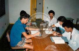 Curso da TDC (Brasília-DF, dez. 1991) [fotografia] / Fotógrafo(a) : Joelmir Pinho. -- Ref.: BR-SPMST_MST-SN-CIN_AMP_000869-006142-CUR.