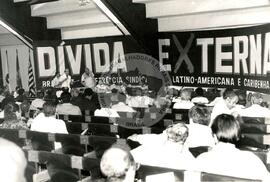 Conferência Internacional sobre Dívida Externa (Brasil, 18 mai. 1987) [fotografia] / Fotógrafo(a) : Arquivo MST. -- Ref.: BR-SPMST_MST-SN-CIN_AMP_001152-009820-RIT.