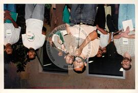 Consulta Popular (Itaci-SP, 08 dez. 1997) [fotografia] / Fotógrafo(a) : Douglas Mansur. -- Ref.: BR-SPMST_MST-SN-CIN_AMP_001954-014902-SPR.