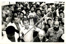 Manifestação de 4000 pessoas pela Reforma Agrária (Rio de Janeiro (Estado), 06 set. 1985) [fotografia] / Fotógrafo(a) : João Ripper. -- Ref.: BR-SPMST_MST-SN-CIN_AMP_000557-003102-AMT.