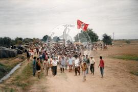 Ocupação Fazenda Safra (Santa Maria do Boa Vista-PE, 06 ago. 1995) [fotografia] / Fotógrafo(a) : Eriberto de Sousa. -- Ref.: BR-SPMST_MST-SN-CIN_AMP_001841-014039-OCU.