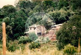 Assentamento "Fogo na Ponte" do MST (Santa Catarina, [sem data]) [fotografia] / Fotógrafo(a) : Arquivo MST. -- Ref.: BR-SPMST_MST-SN-CIN_AMP_000202-001499-ASS.