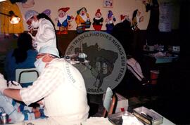 Assentamento "Reunidas" do MST - atendimento odontológico (Promissão-SP, 11 jul. 1998) [fotografia] / Fotógrafo(a) : Arquivo MST. -- Ref.: BR-SPMST_MST-SN-CIN_AMP_000349-001671-ASS.