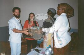 Camponses de Moçambique (Moçambique, [sem data]) [fotografia] / Fotógrafo(a) : Arquivo MST. -- Ref.: BR-SPMST_MST-SN-CIN_AMP_001095-008982-RIT.