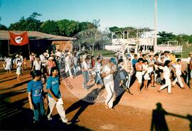 Manifestação de posseiros da "Fazenda Seringal" (Ouro Preto D'Oeste-RO, jul. 1989) [fotografia] / Fotógrafo(a) : Itelvina Massioli ; Wanda Lúcia. -- Ref.: BR-SPMST_MST-SN-CIN_AMP_000442-002571-AMT.
