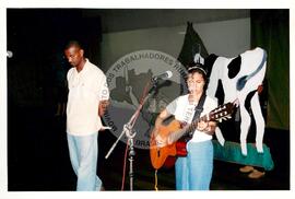 Encontro de Jovens do MST, na Ucicamp, 3o (Campinas-SP, 14 fev. 2001) [fotografia] / Fotógrafo(a) : Douglas Mansur. -- Ref.: BR-SPMST_MST-SN-CIN_AMP_000907-006931-ENJ.