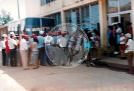 Delegação do MST em Cuba - 40º Aniversário da ANAP (Cuba, 15 mai. 1999) [fotografia] / Fotógrafo(a) : Nilton Viana. -- Ref.: BR-SPMST_MST-SN-CIN_AMP_001042-008350-RIT.