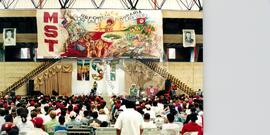 Encontro de Jovens do MST, na Ucicamp, 3o (Campinas-SP, 14 fev. 2001) [fotografia] / Fotógrafo(a) : Paulo Augusto. -- Ref.: BR-SPMST_MST-SN-CIN_AMP_000901-006634-ENJ.