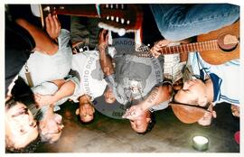 Semana Nacional de Cultura Brasileira e Reforma Agrária (Rio de Janeiro-RJ, 18 mar. 2002) [fotografia] / Fotógrafo(a) : Luciney Martins. -- Ref.: BR-SPMST_MST-SN-CIN_AMP_001823-013721-NDT.